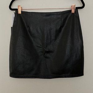 NEW Talula Aritzia 10 Faux Leather Mini Skirt